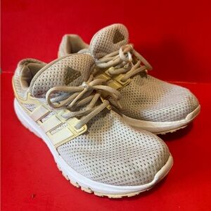 Adidas size 7.5
